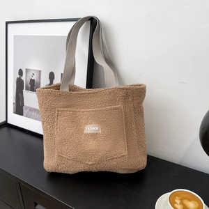 Sac Cabas En Peluche Grande Capacité Sac À Main Bandoulière Fausse Fourrure Avec Poche Extérieure Fermeture Magnétique Femmes