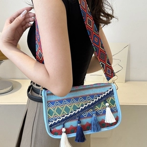 Sac bandoulière rétro bohème avec motifs tissés colorés et pampilles à franges