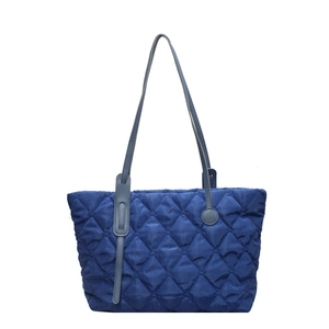 Sac à bandoulière matelassé bleu marine pour femme avec coutures en losanges