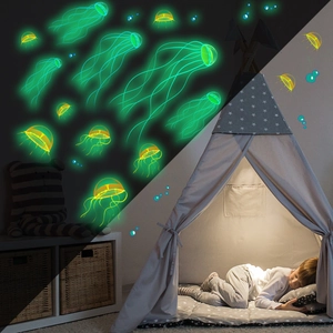 Glow In The Dark Ocean Jellyfish Wall Stickers Fluorescent Sea Life Bubble Decals For Kids Room Bedroom Home Decor ZSZ2923