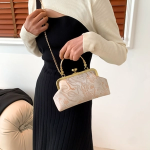 Borsa a tracolla vintage con motivo floreale e cervi, catena dorata elegante