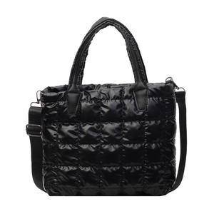 Grand sac cabas matelassé noir brillant avec bandoulière amovible et poignées