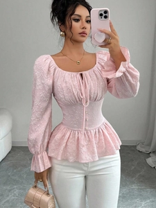Rosa französische Langarm-Jacquard-Bluse mit Karree-Ausschnitt und Schnürdetails