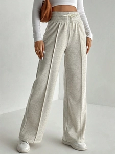 Pantalon large décontracté gris clair à taille haute pour femme avec cordon et pli central