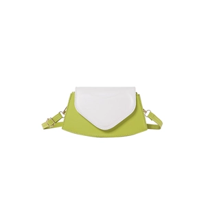 Sac bandoulière minimaliste vert et blanc en cuir PU en forme d'éventail avec cœur gaufré