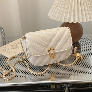 Women V Quilted PU Leather Shoulder Bag With Gold Chain Strap And Horseshoe Lock Fashion Crossbody Small Square Purse