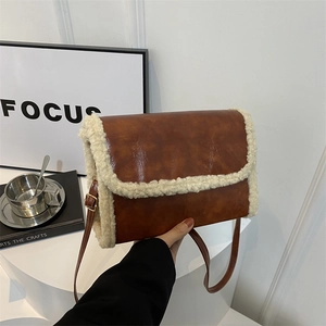 Women Retro Crossbody Bag PU Leather Faux Lamb Wool Trim Flap Shoulder Bag Autumn Winter Fashion Elegant Small Square Bag