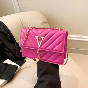 Damen V-Gesteppte Umhängetasche PU-Leder Gold V-Logo Quaste Kette Elegant Modisch Schultertasche Kleine Quadratische Tasche