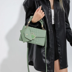Minimalist green crocodile pattern crossbody bag with chain pouch for women
