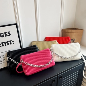 Fashion Women Pleated PU Leather Shoulder Bag Silver Chain Decoration Underarm Crossbody Bag Minimalist Street Style Handbag