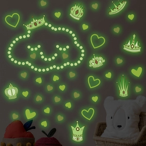 Wall Stickers Luminous Glow In The Dark Crown Heart Dot Fluorescent PVC Decals For Kids Bedroom Nursery DIY Decor