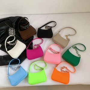 Crocodile pattern hobo bags in 10 colors featuring stylish chain shoulder straps