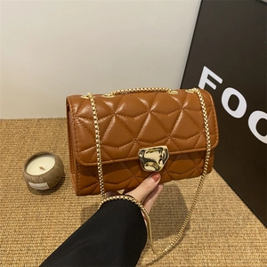 Women Quilted Chain Shoulder Bag Fashion PU Leather Crossbody Small Square Bag Gold Lock Elegant Daily Handbag Commuter Gift