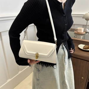 Sac Baguette Femme En Cuir PU Rétro Sac Bandoulière Sous Le Bras Avec Boucle Ovale Dorée Petit Sac À Épaule Minimaliste