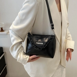 Stylish Women Shoulder Bag PU Leather Chunky Chain Decor Small Square Crossbody Casual Streetwear Handbag