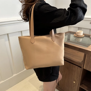 Large Capacity Women Tote Bag Lightweight Simple Shoulder Handbag Solid Color Casual Street Style Fashion Trendy