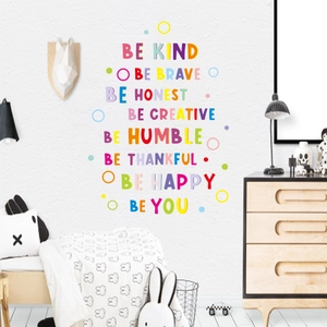 Inspirierende englische Wandaufkleber mit BE KIND und BE BRAVE Sprüchen für Kinderzimmer