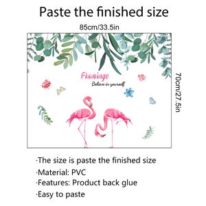 Dettaglio dell'adesivo murale con fenicottero rosa dimensioni 85x70cm in materiale PVC