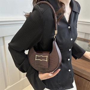 Women's Fashion Crocodile Pattern PU Leather Half Moon Shoulder Bag Elegant Underarm Hobo Bag With Golden Metal Buckle