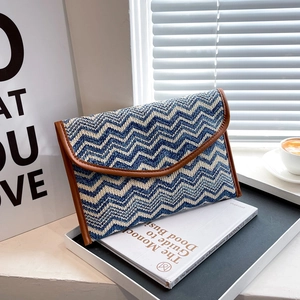 Women Woven Straw Envelope Clutch Bag Colorful Stripes Wavy Pattern Magnetic Snap Summer Beach Vacation Casual Ethnic