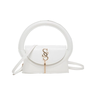 Weiße Lederhandtasche mit Rundgriff, goldenem Logo und eleganten hängenden Fransen-Details