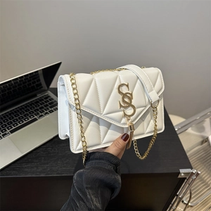 Quilted Shoulder Bag PU Leather Gold Chain Strap Metal Tassel Flap Small Square Crossbody For Women Casual Trendy Elegant