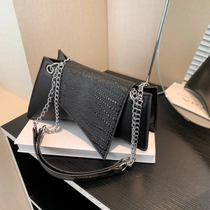 Sac à Épaule Géométrique en Simili Cuir pour Femme Relief Crocodile Sac Sous l'Aisselle avec Chaîne en Argent Sac Bandoulière