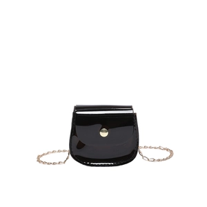 Mini sac à bandoulière noir brillant avec chaîne dorée et boucle métallique ronde