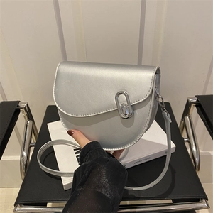 Sacoche Selle Femme en Cuir PU Couleur Unie Petit Sac Carré Bandoulière Avec Boucle Métallique Minimaliste Mode