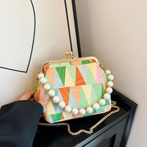 Vintage Geometric Triangle Kiss Lock Bag PU Leather Faux Artificial Pearl Handle Metal Chain Shoulder Crossbody Handbag Women
