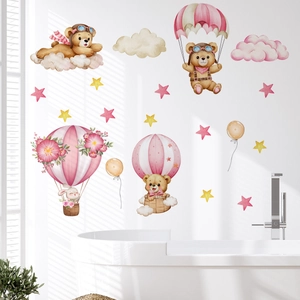 Stickers muraux enfant avec ours pilote et lapin en montgolfière au-dessus d'une baignoire