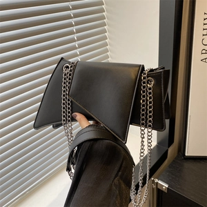 Women's Niche Design Geometric Asymmetric Underarm Bag Fashion PU Leather Small Square Shoulder Bag With Silver Chain