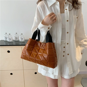 Fashion Women Quilted Tote Bag Rhombic PU Leather Large Capacity Shoulder Bag Urban Chic Handbag For Commuting Daily Life