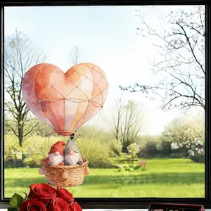 Detalle del adhesivo de ventana de San Valentín con gnomos en globo de corazón acuarela