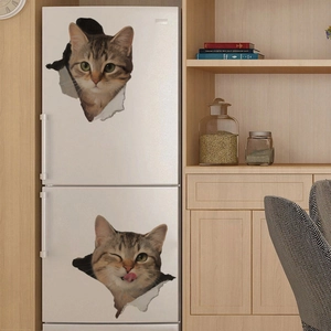 Dettagli adesivi murali gatto 3D con effetto muro rotto realistico su frigorifero bianco