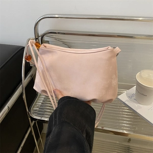 Bolso de Hombro de Nailon Tipo Nube con Fruncidos para Mujer Bolso de Axila Minimalista con Cuentas de Ámbar de Moda