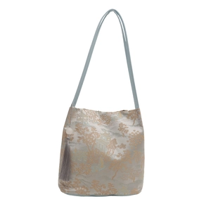Vintage jacquard large capacity shoulder bag with traditional Chinese scenery patterns