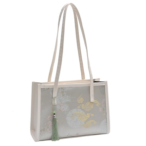 Floral embroidery jacquard tote bag with traditional Chinese clouds and tassel pendant