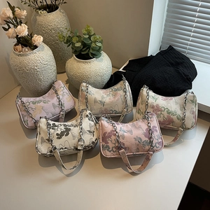 New Chinese style jacquard baguette bags with crane and floral art patterns