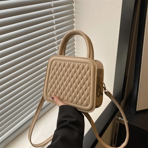 Vintage Quilted Square Shoulder Bag For Women PU Leather Mini Crossbody Handbag With Handle And Adjustable Strap Stylish Daily Purse