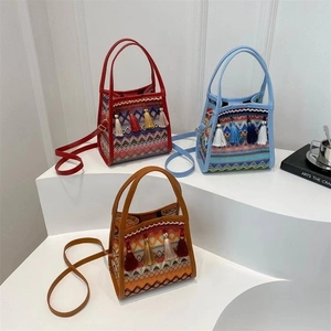 Borsa a Secchiello Intrecciata in Stile Etnico Bohemienne Con Nappine Motivo Geometrico Borsa a Tracolla Donna Vacanza