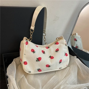 Damen Erdbeer-Druck Cord Achseltasche Mode Süße Umhängetasche Mit Goldener Metallkette Handtasche Für Den Täglichen Einkauf
