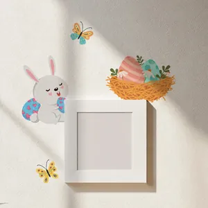 Detail van Paashaas en eieren muursticker aangebracht op een witte muur met textuur