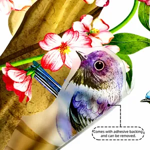 Détail d'autocollant mural fleurs roses montrant le support adhésif amovible et facile