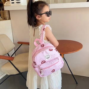Rosa Kinder-Rucksack mit niedlichem Tiermotiv und Happy Bear-Label für Jungen und Mädchen