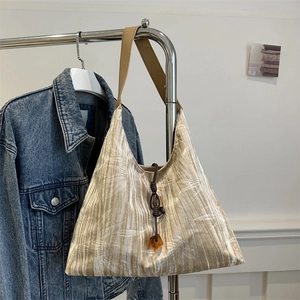Sac fourre-tout style chinois moderne avec motif bambou et bandoulière marron chic