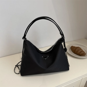 Women Fashion Oxford Cloth Tote Bag Minimalist Shoulder Bag With Chain Strap Lightweight Commuter Handbag