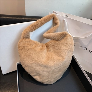 Sac à épaule en peluche en forme de cœur marron clair pour l'automne et l'hiver