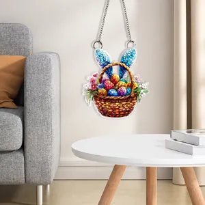 Nahaufnahme eines flachen Oster-Türschilds aus Acryl mit Hasenkorb-Motiv-Design
