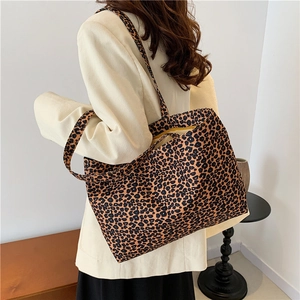 Large leopard print tote bag for women, stylish canvas shoulder bag for daily commuting